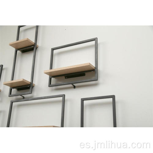 colección de estanterías de madera y metal